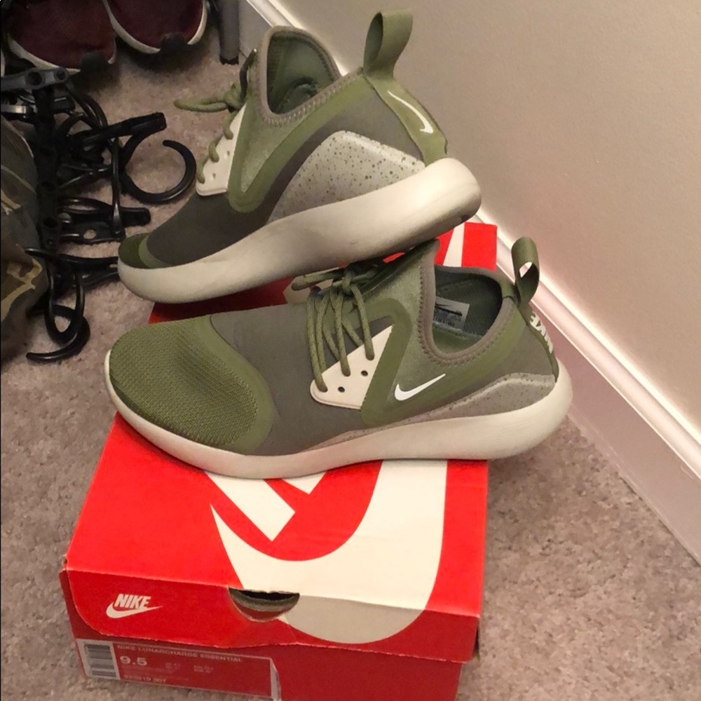 Nike lunarcharge essential